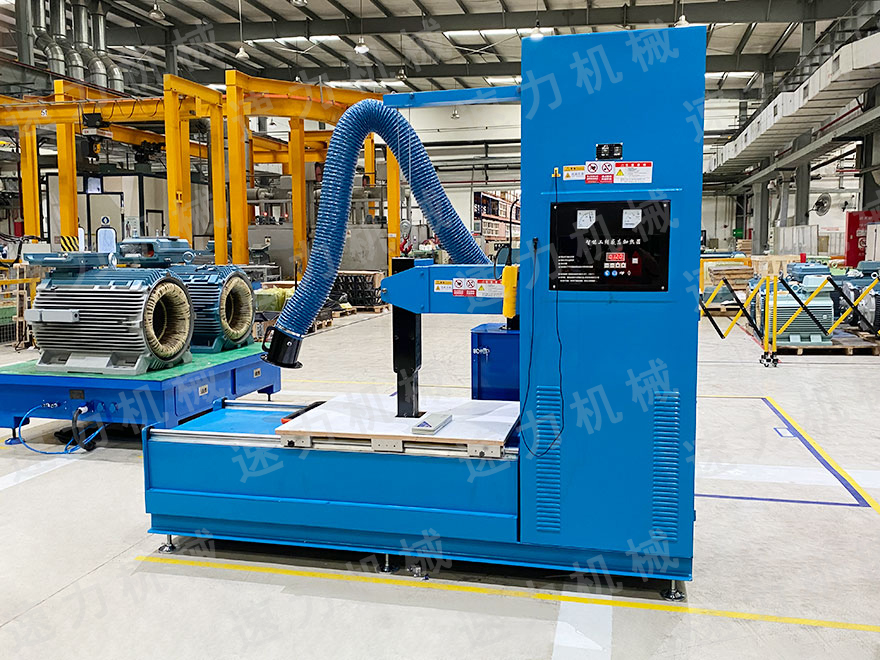 ABB電機有限公司使用我司大型電機端蓋加熱器使用現場