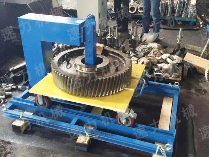 杭州曙光機械齒輪加熱器使用現場